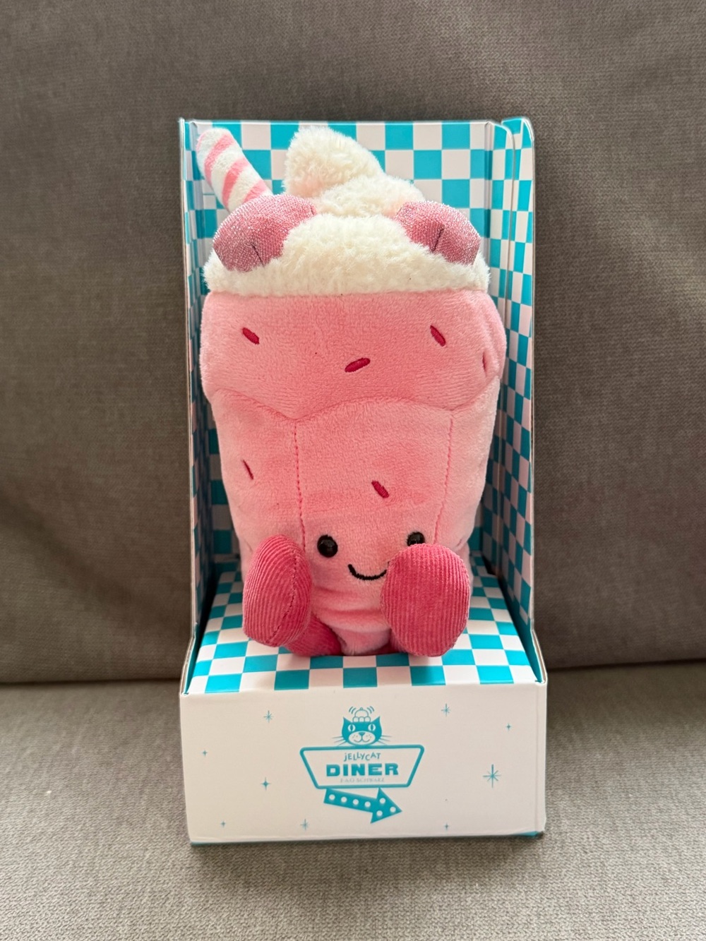 Jellycat Dinner BNWT Amuseables Bubbeca Milkshake NEW YORK EXCLUSIVE